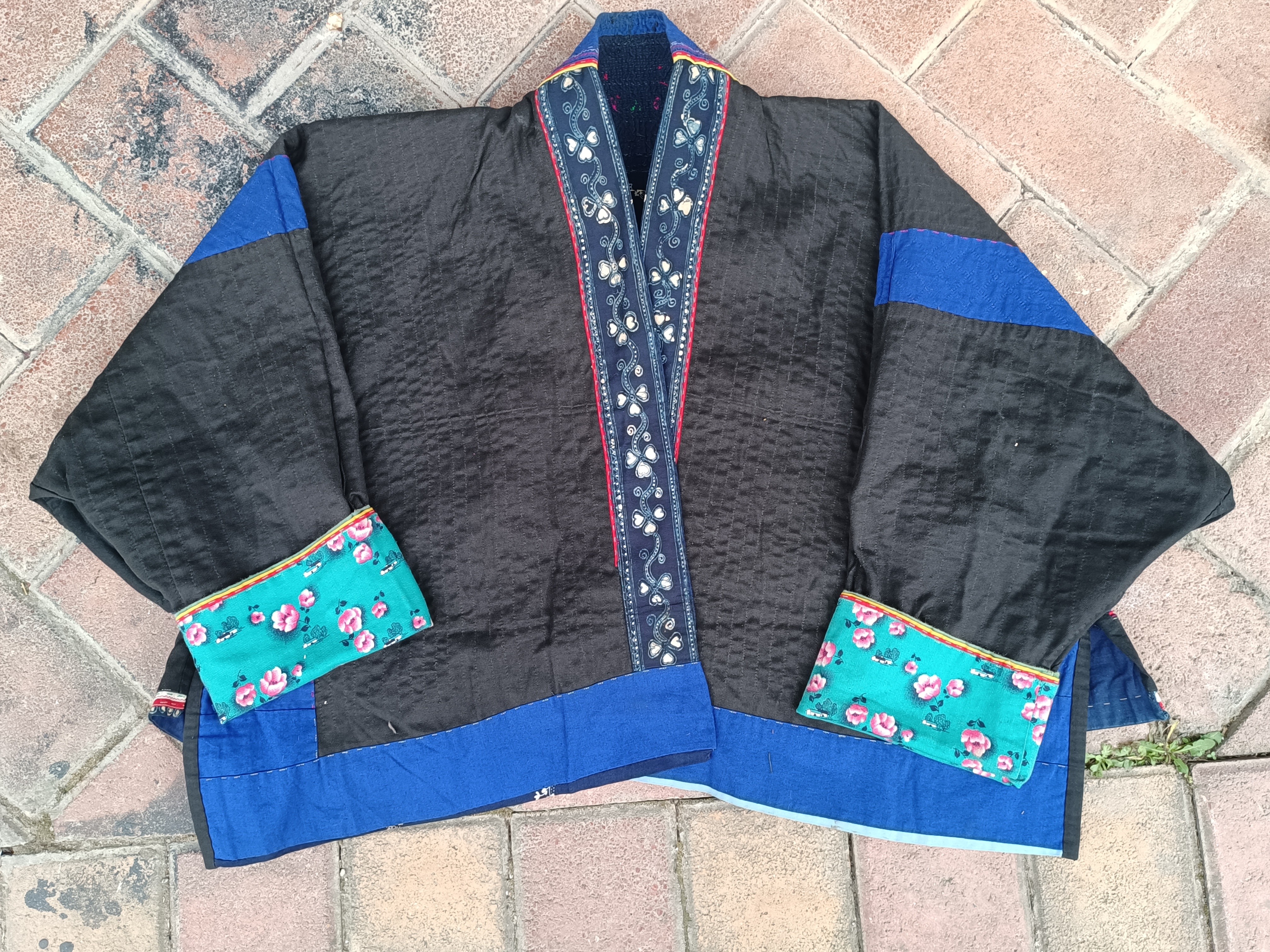 安顺彝族手工老衣服