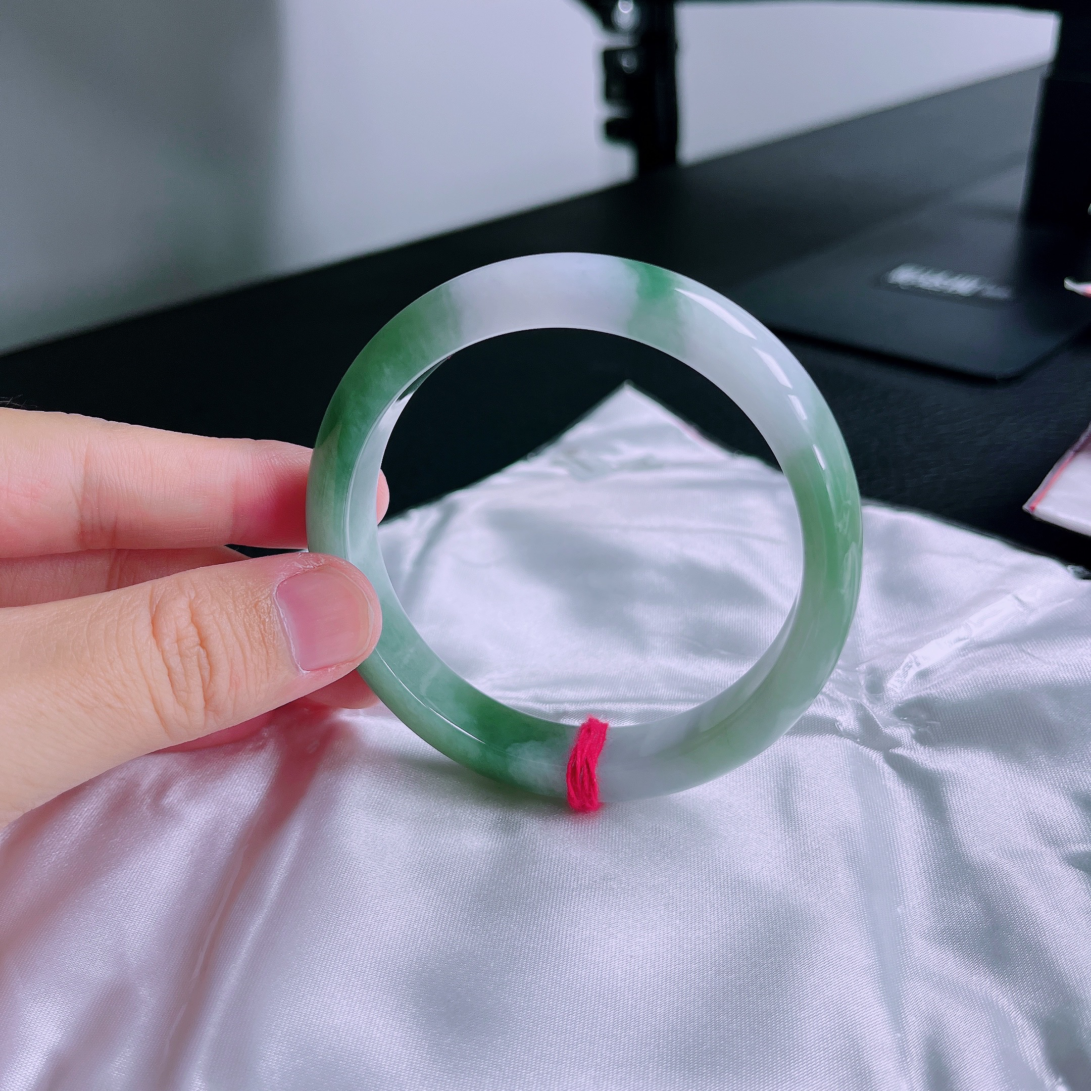 57圈冰润紫底飘绿半山水缅甸翡翠A货正圈手镯上手温柔百搭女款