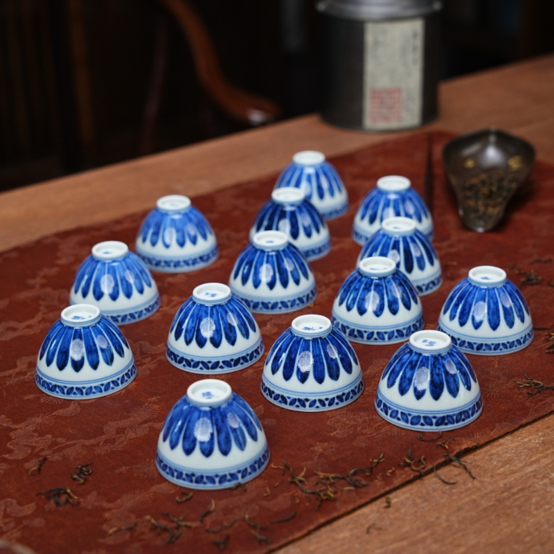 青履茶器仿明鸡心宝相杯随喜柴窑