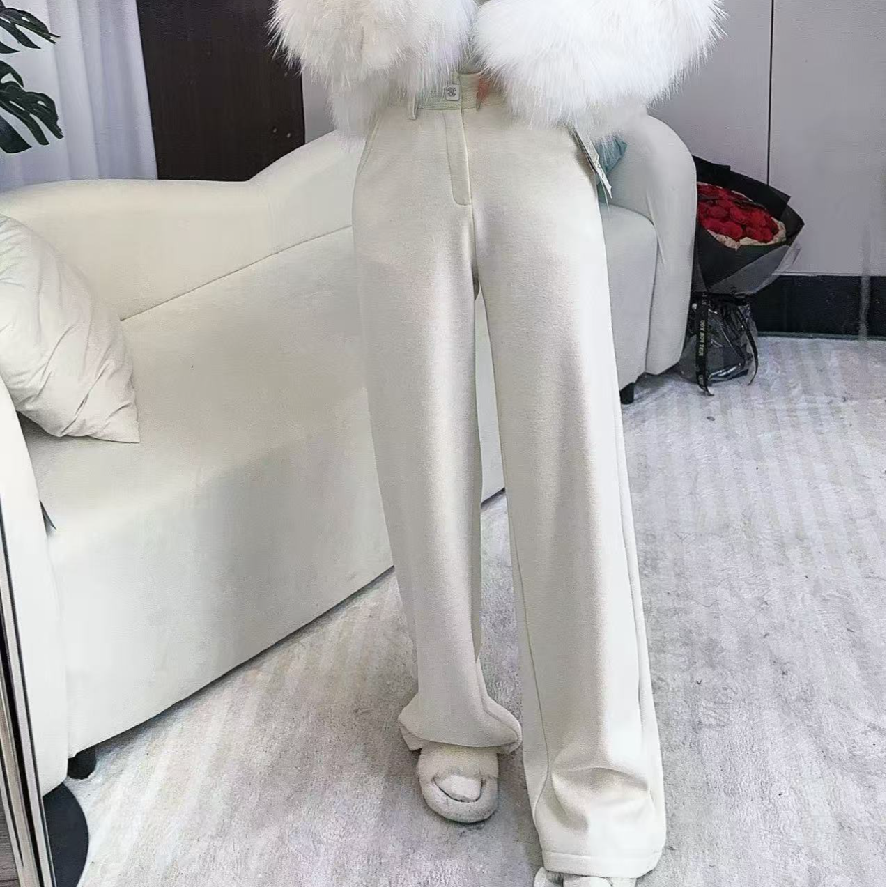 网红时尚高腰阔腿米白加绒裤