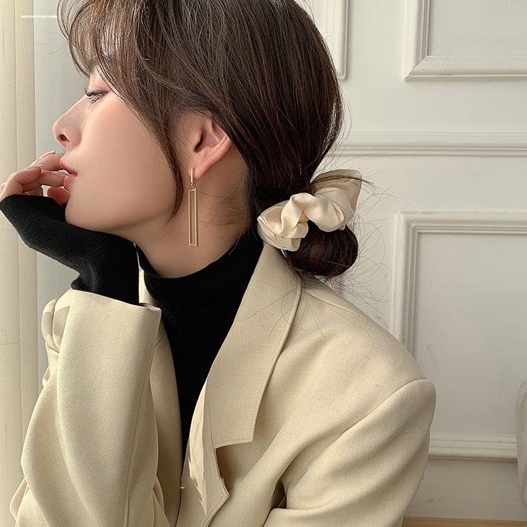 长方形吊坠耳钉气质ins个性精致潮百搭耳饰显白轻奢小众女网红