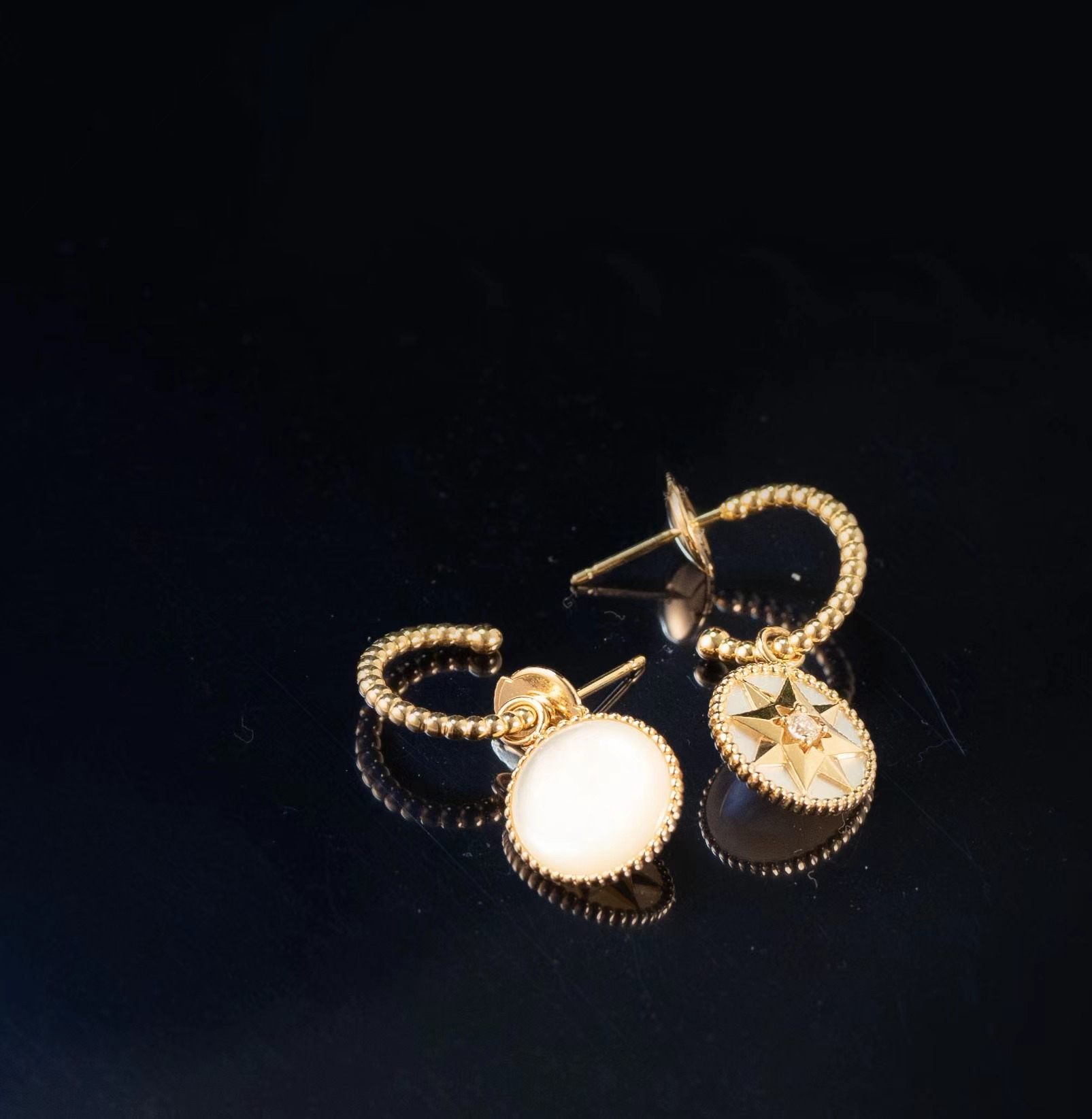 【金恒珠宝】18k金罗盘钻石耳钉