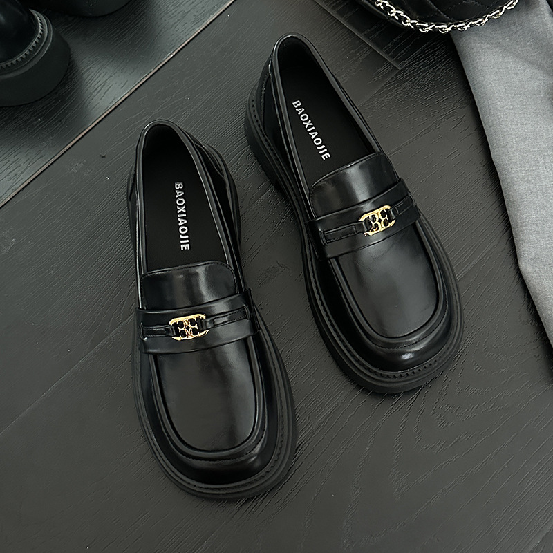 VERO EVA学院风方头拼色女款单鞋2023秋季新款复古法式软底乐福鞋