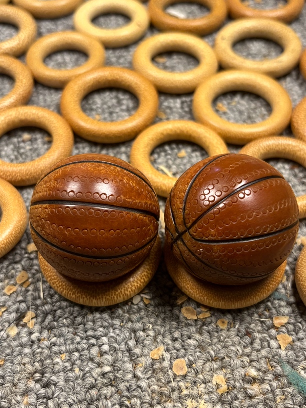 篮球  巴西橄榄核雕