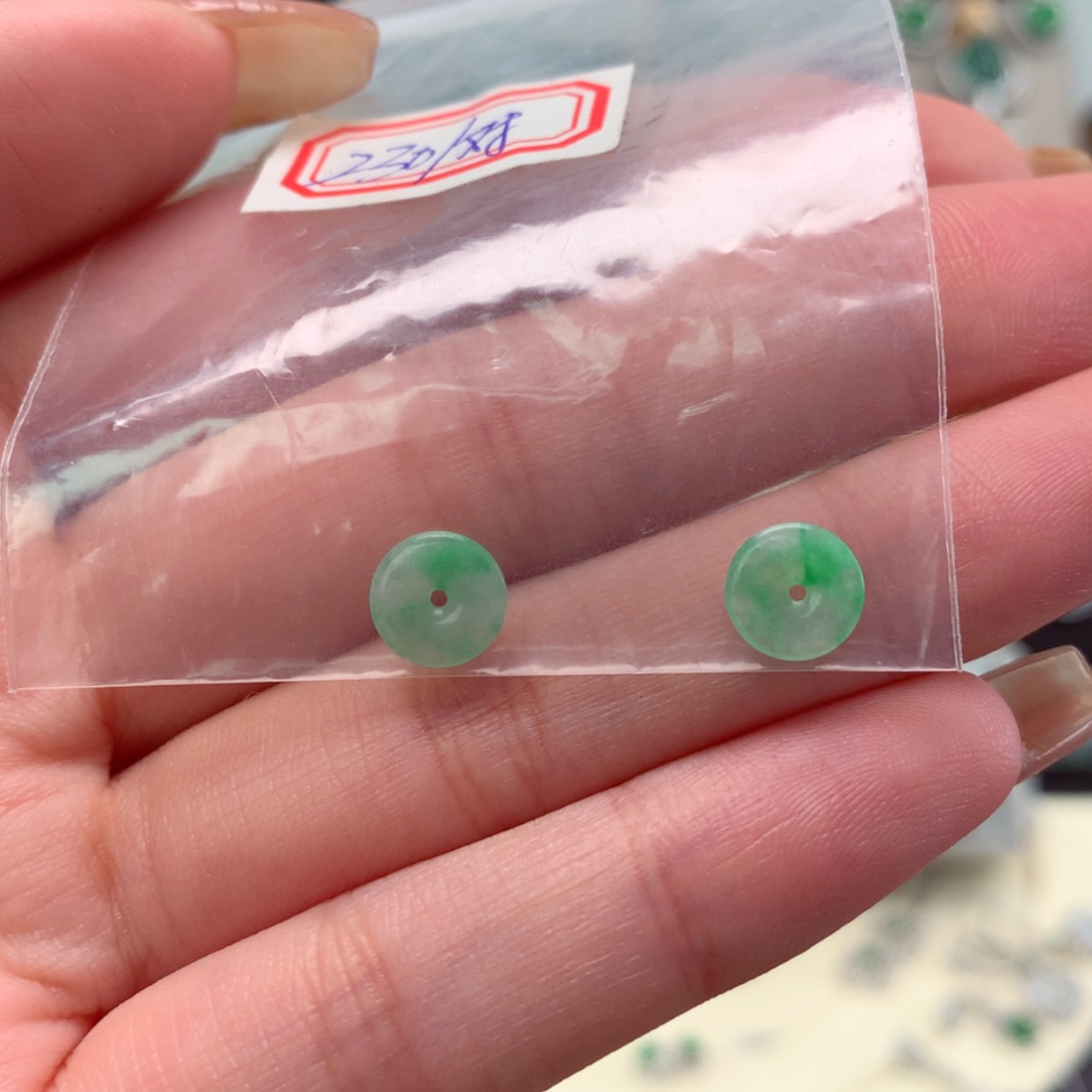【闪购商品】翡翠颈饰未镶嵌湘*
