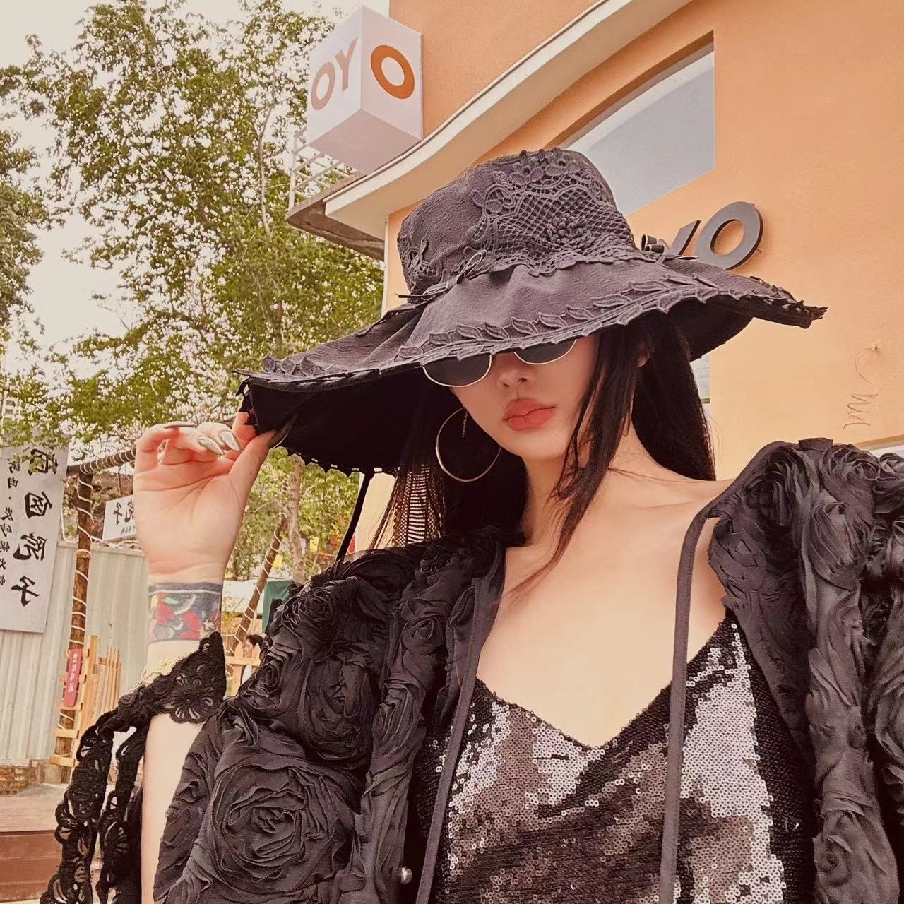 韩国进口黑色蕾丝帽子女时尚蝴蝶结大帽檐遮阳帽高端渔夫帽太阳帽