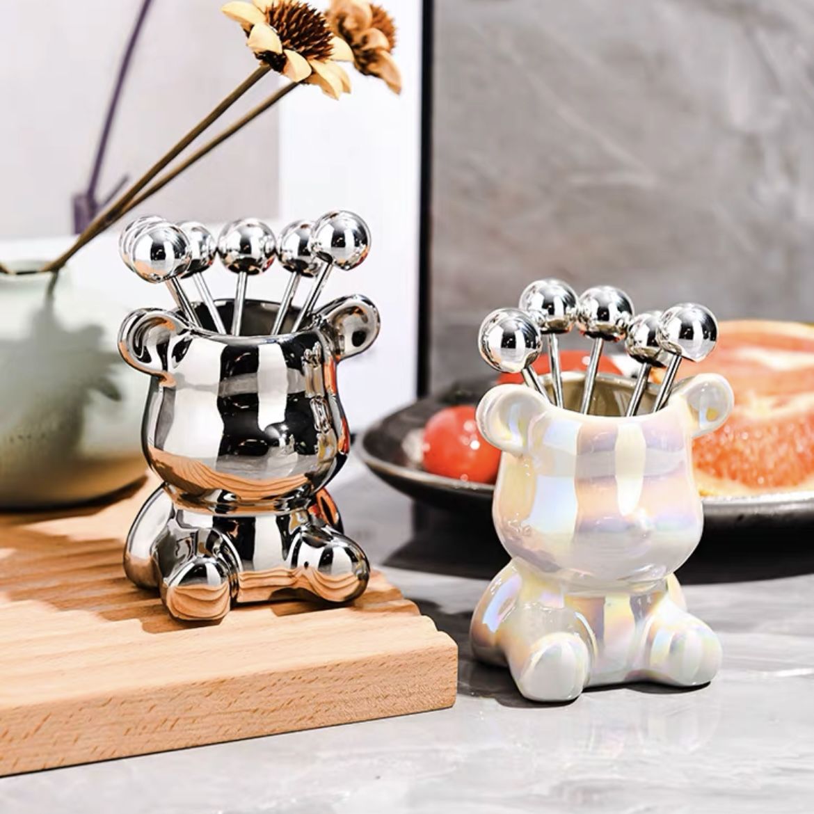 高颜值不锈钢水果叉家用轻奢儿童安甜品小叉子套装收纳罐水果签