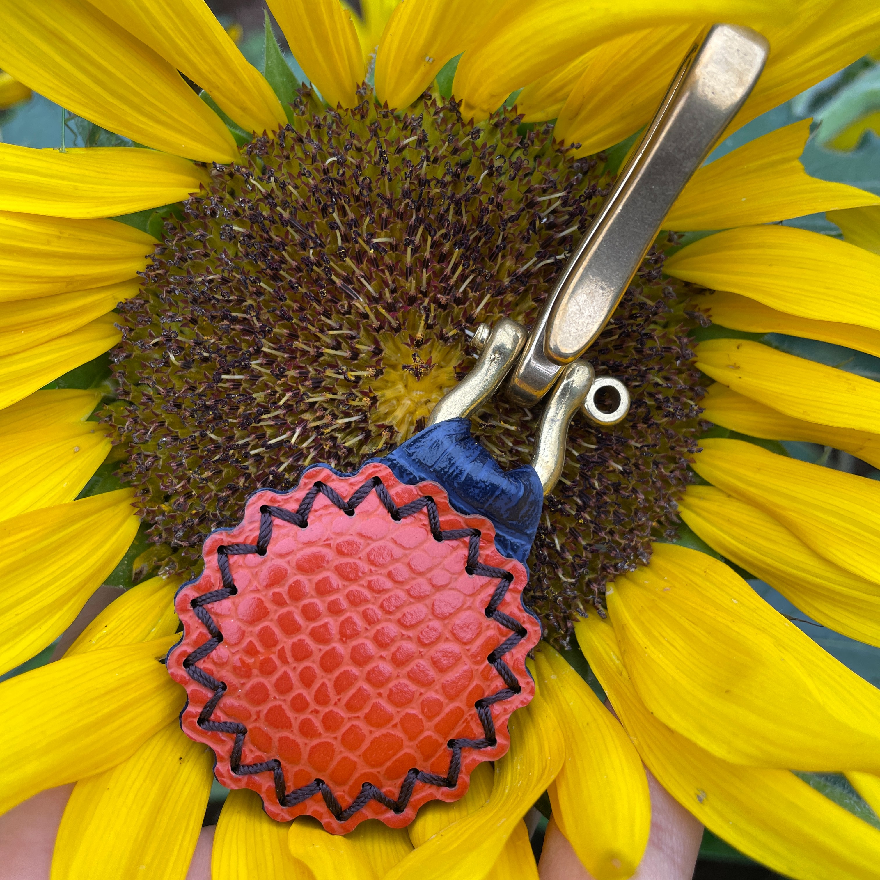 超强吸力强磁挂件便携吊坠，让你的弹夹源源不断，挂扣设计携带方便