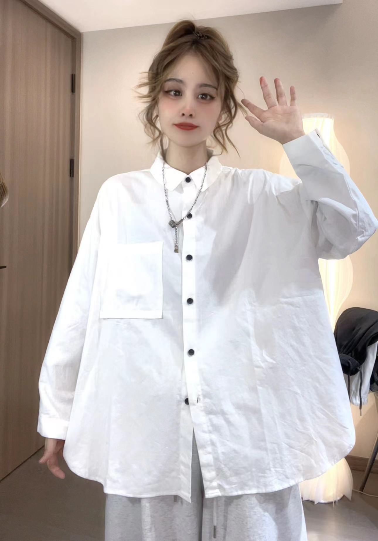 柚柚酱新款百搭休闲时尚简约黑扣衬衫