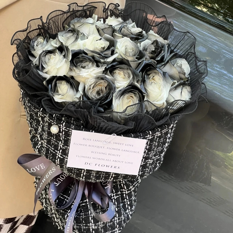 【七夕 可预定】黑骑士喷色新鲜玫瑰同城配送送男女友纪念日礼物