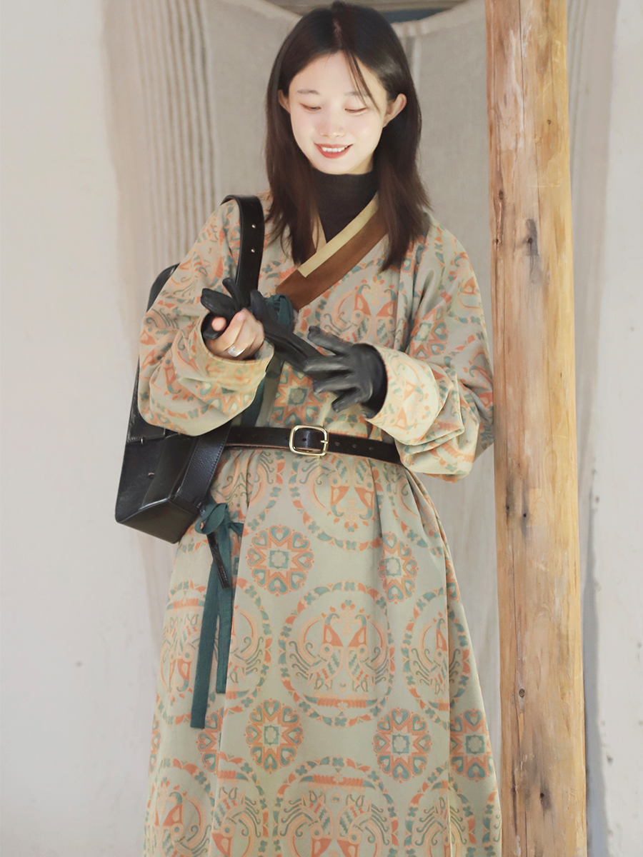 谜阿凰【北宋锦袍】原创花纹麂皮绒印花长袍男女同款秋冬国风外套