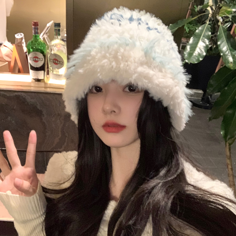 可爱毛绒绒条纹针织帽女秋冬季保暖百搭氛围感大头围显脸小渔夫帽