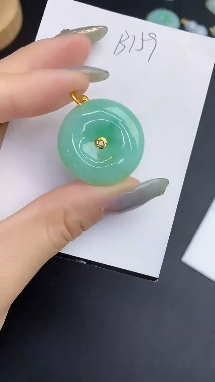 【闪购商品】翡翠颈饰18K金镶嵌0000000000