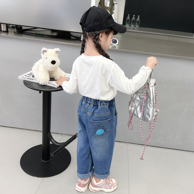 俊尚童装&俊尚童装&口袋毛毛虫牛仔裤