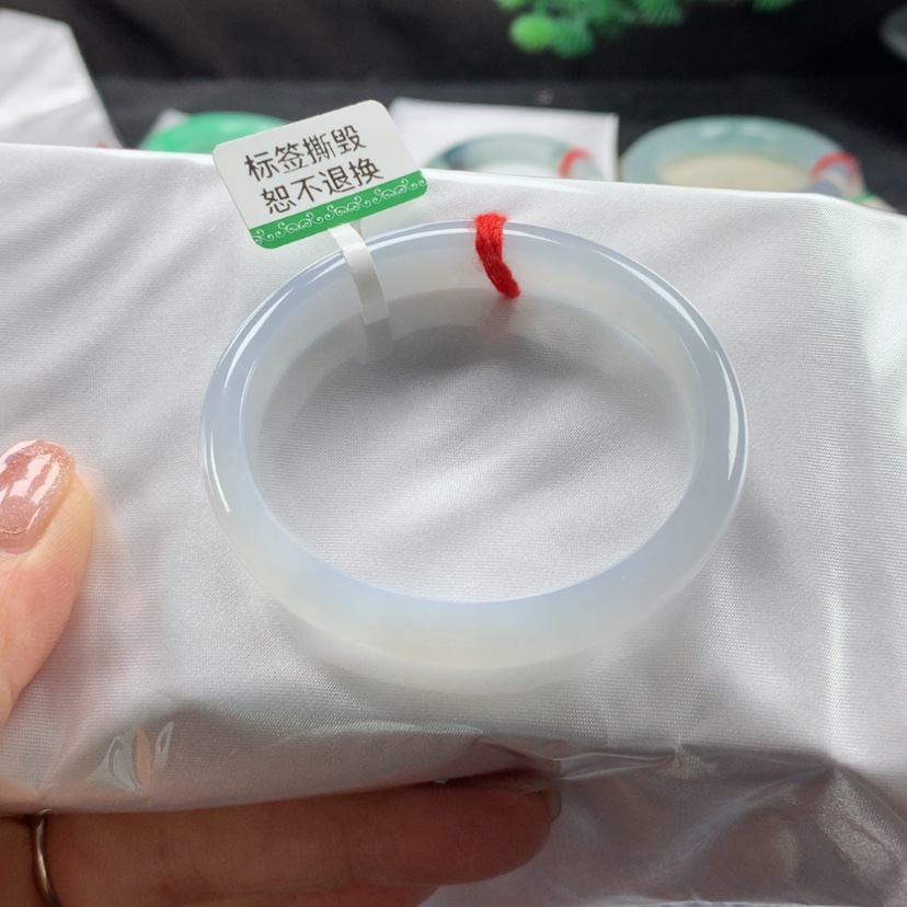 【闪购商品】翡翠手镯未镶嵌53贵妃