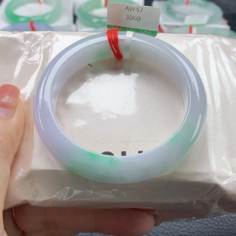【闪购商品】翡翠手镯未镶嵌57圈