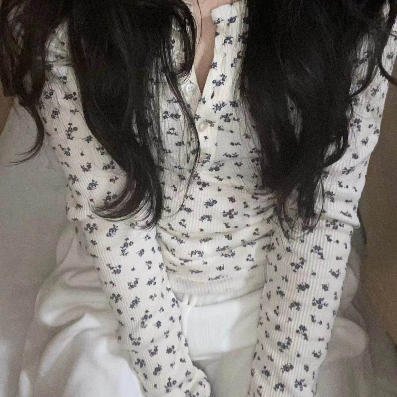 春秋新款圆领五粒扣碎花华夫格长袖T恤女bm修身显瘦百搭打底上衣