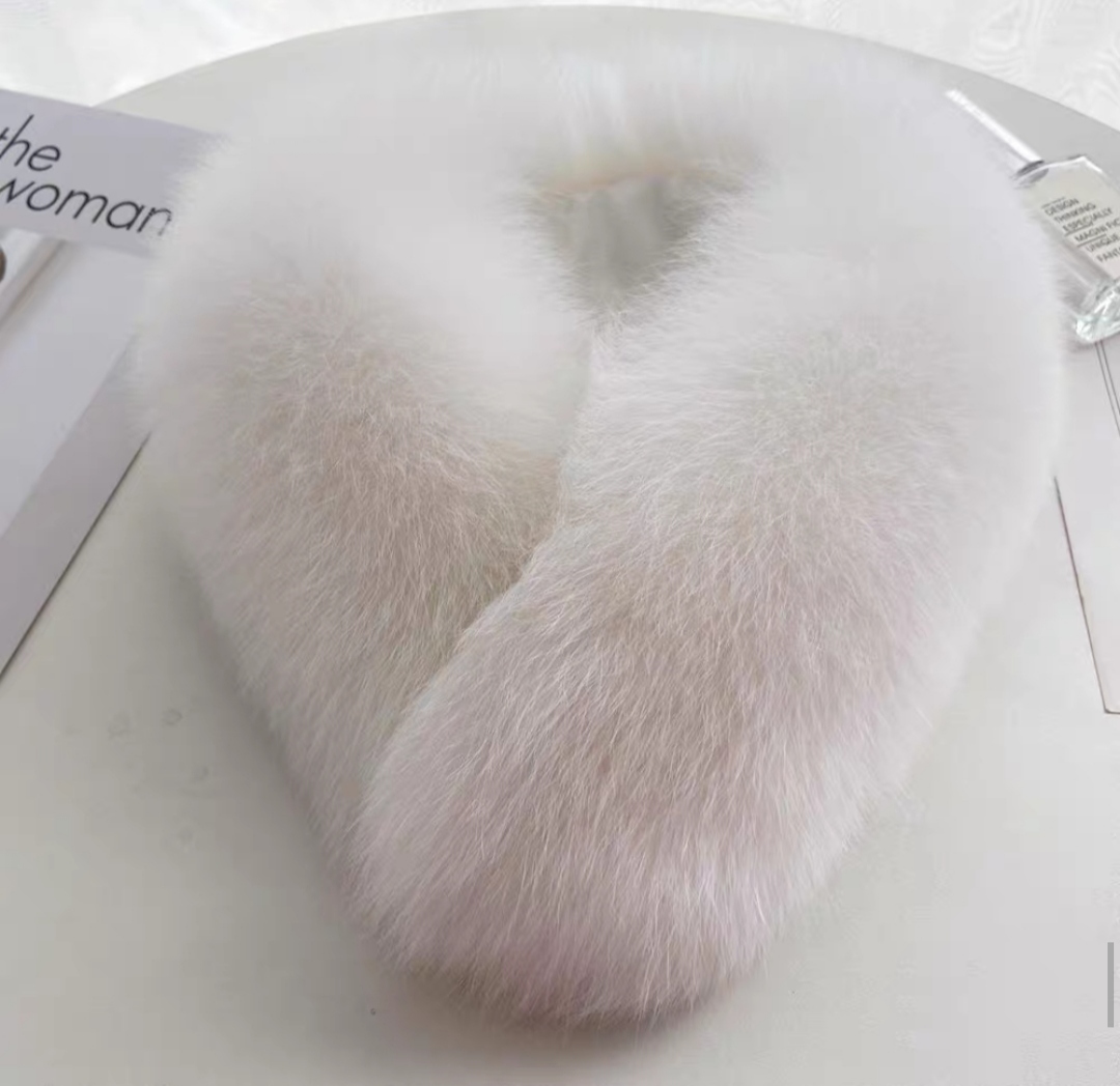 冬季新款磁吸扣真狐狸毛围脖真毛围巾可圆领可V领百搭洋气