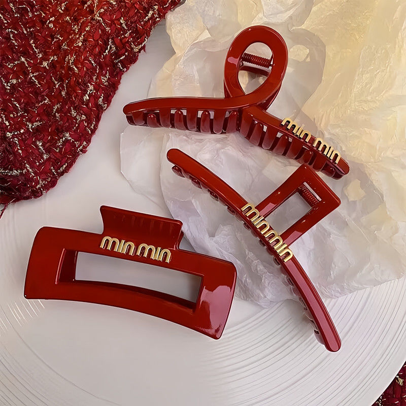 新年红色字母发夹后脑勺鲨鱼夹子头饰发夹后脑勺抓夹高级感百搭