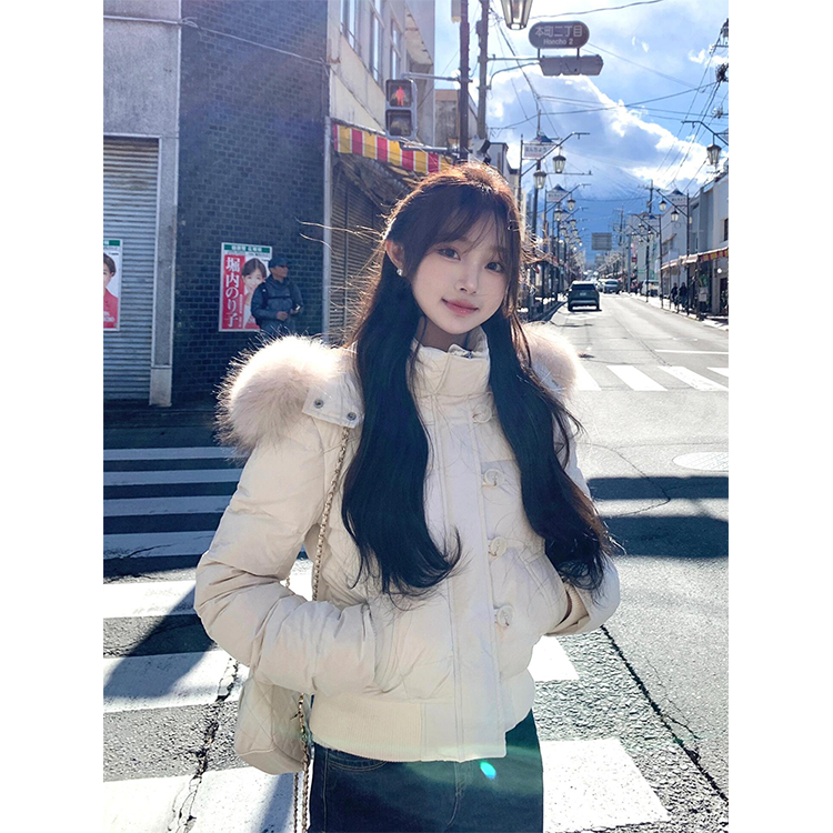 现货米白色连帽毛领设计棉服外套女装2025冬季爆款短式面包服棉袄