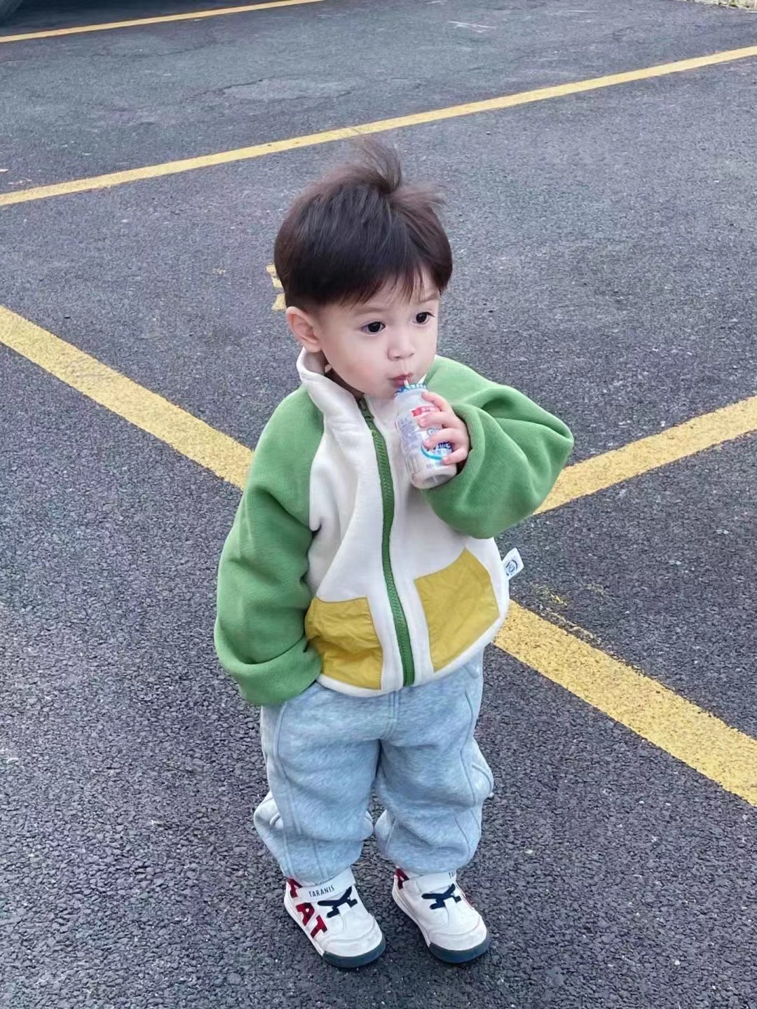 保暖防寒外套卫裤套装小童1-5岁儿童拼色休闲洋气爆款大童秋冬