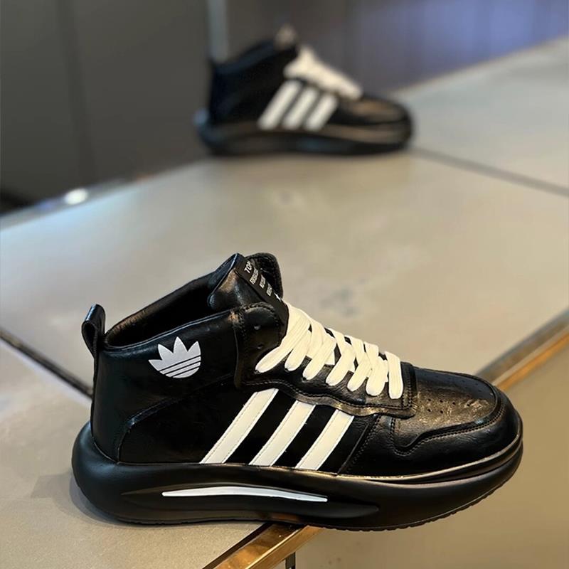 潮男鞋2023年秋新款皮透气百搭软底轻质网红爆款休闲鞋