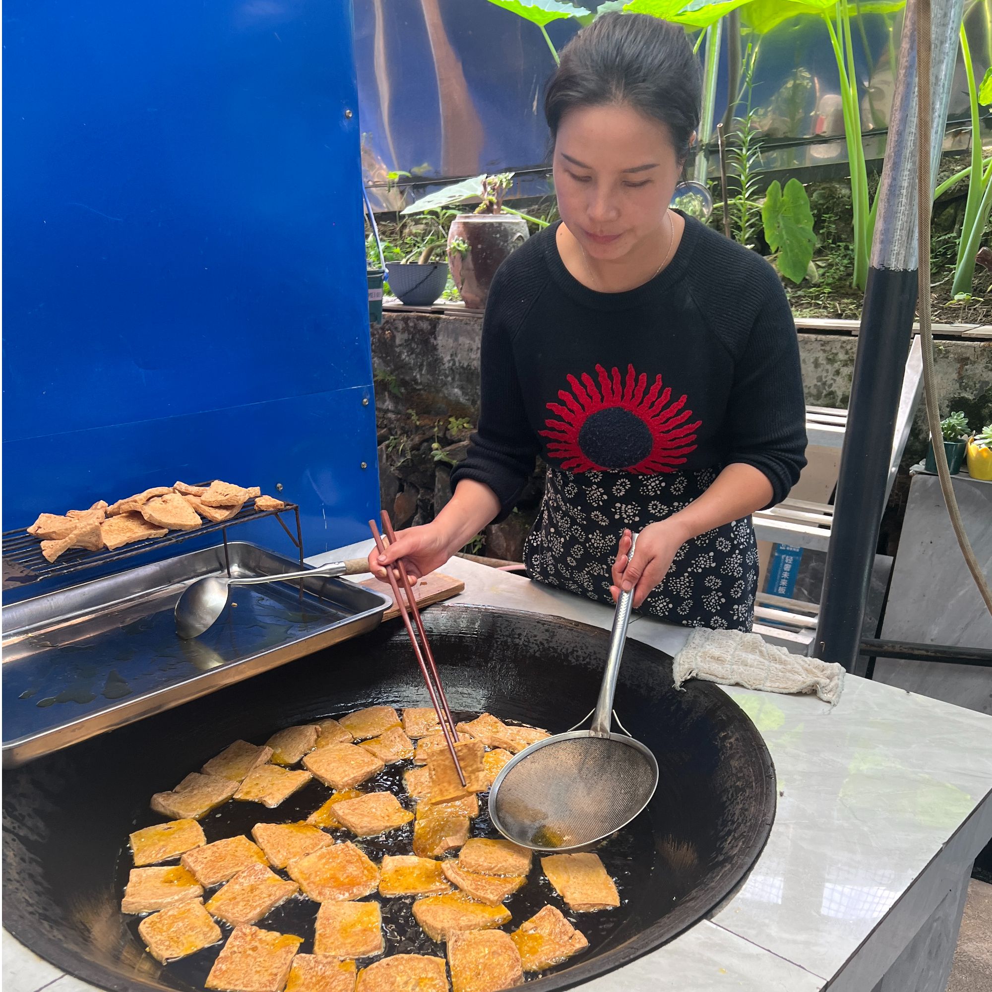 【油豆腐】怀化雪峰山农家菜籽油炸豆腐