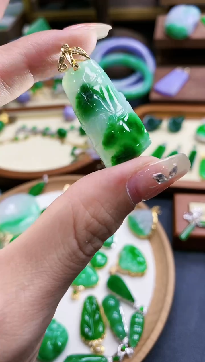【闪购商品】定制翡翠18K金镶嵌竹子