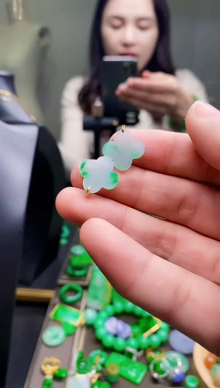 【闪购商品】定制翡翠18K金镶嵌耳饰