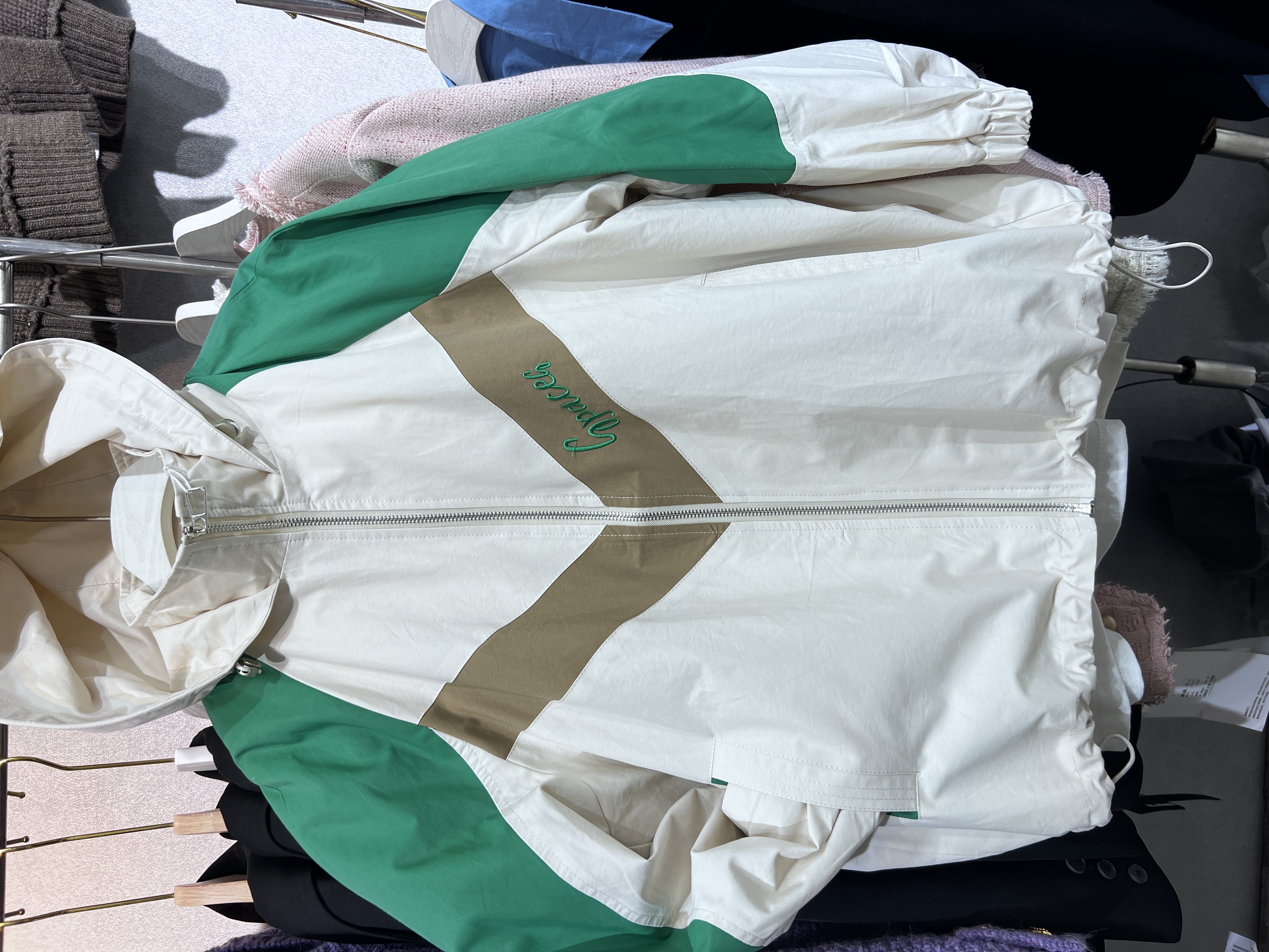 艳艳家时尚潮流休闲外套断码清仓处理！（合集款）记得编码号！