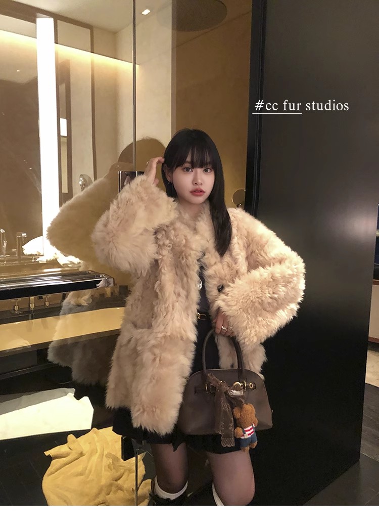 CC皮草 CCFUR CCFURS “黄油可颂”立领托斯卡纳皮毛一体冬季