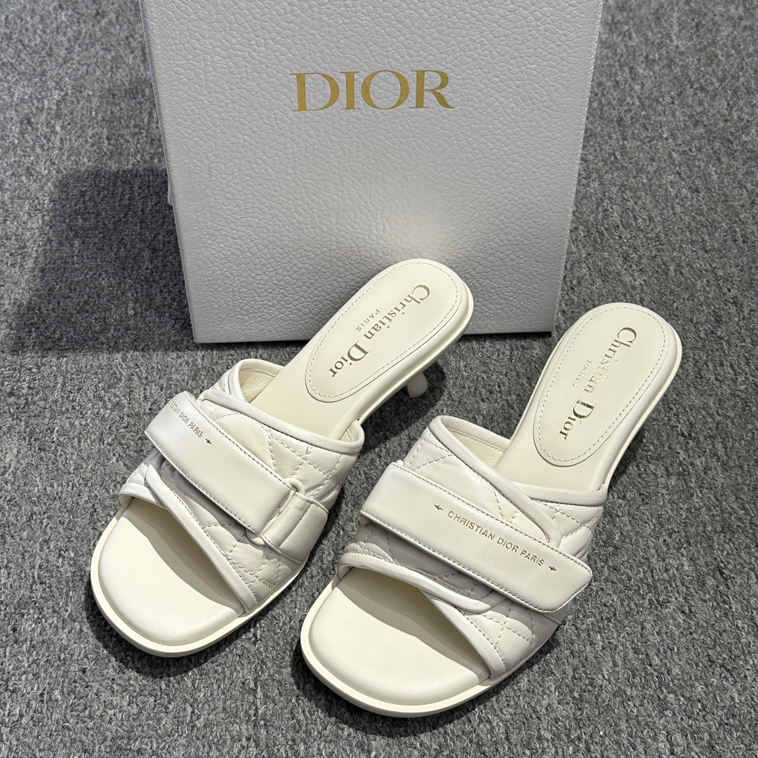 全新未使用 DIOR/迪奥 女士白色露指高跟半拖129366舒适时尚休闲
