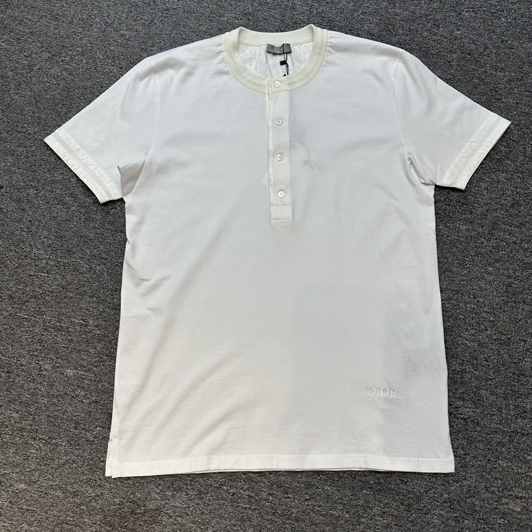 全新未使用 DIOR/迪奥 男士领口纽扣白色短袖T恤115241时尚休闲  