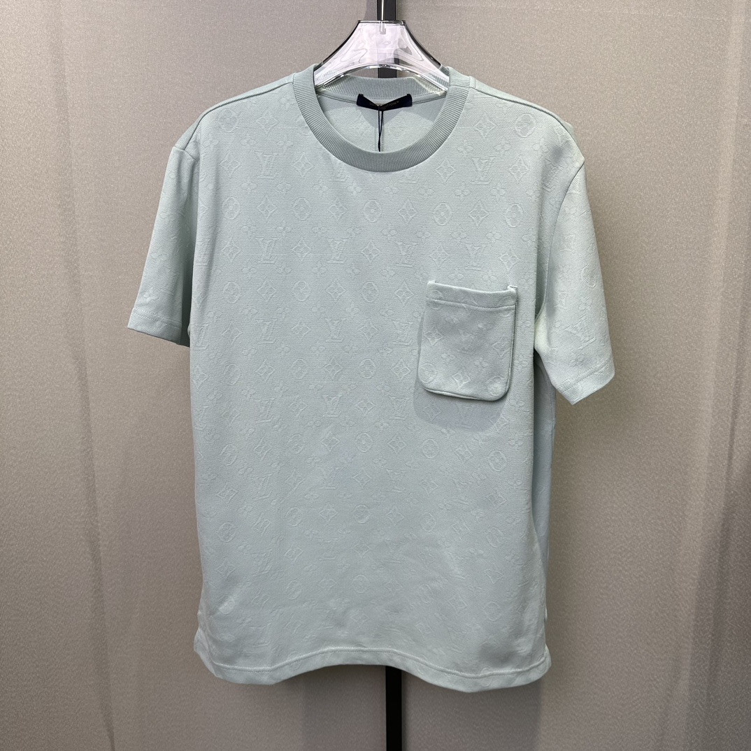 全新未使用 LouisVuitton/路易威登 暗纹老花绿色3D口袋T恤115420