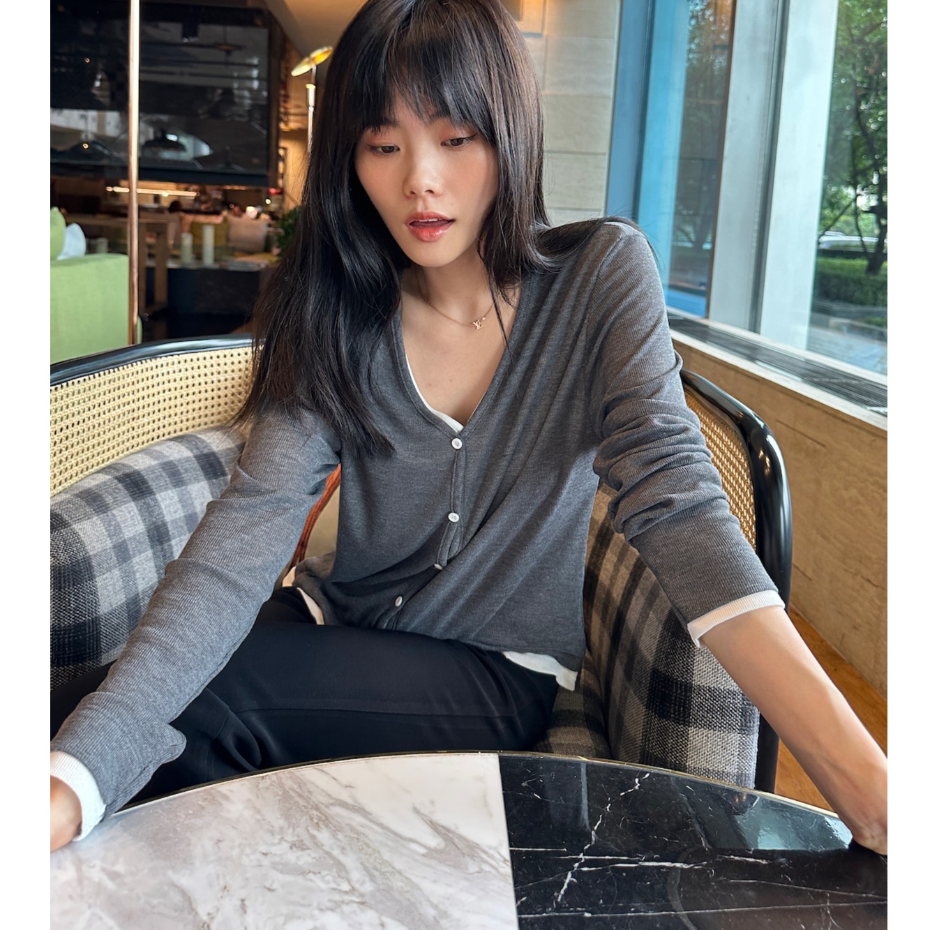 井迪儿【简朴】～欧式风格早秋假两件舒适单排扣显瘦针织开衫