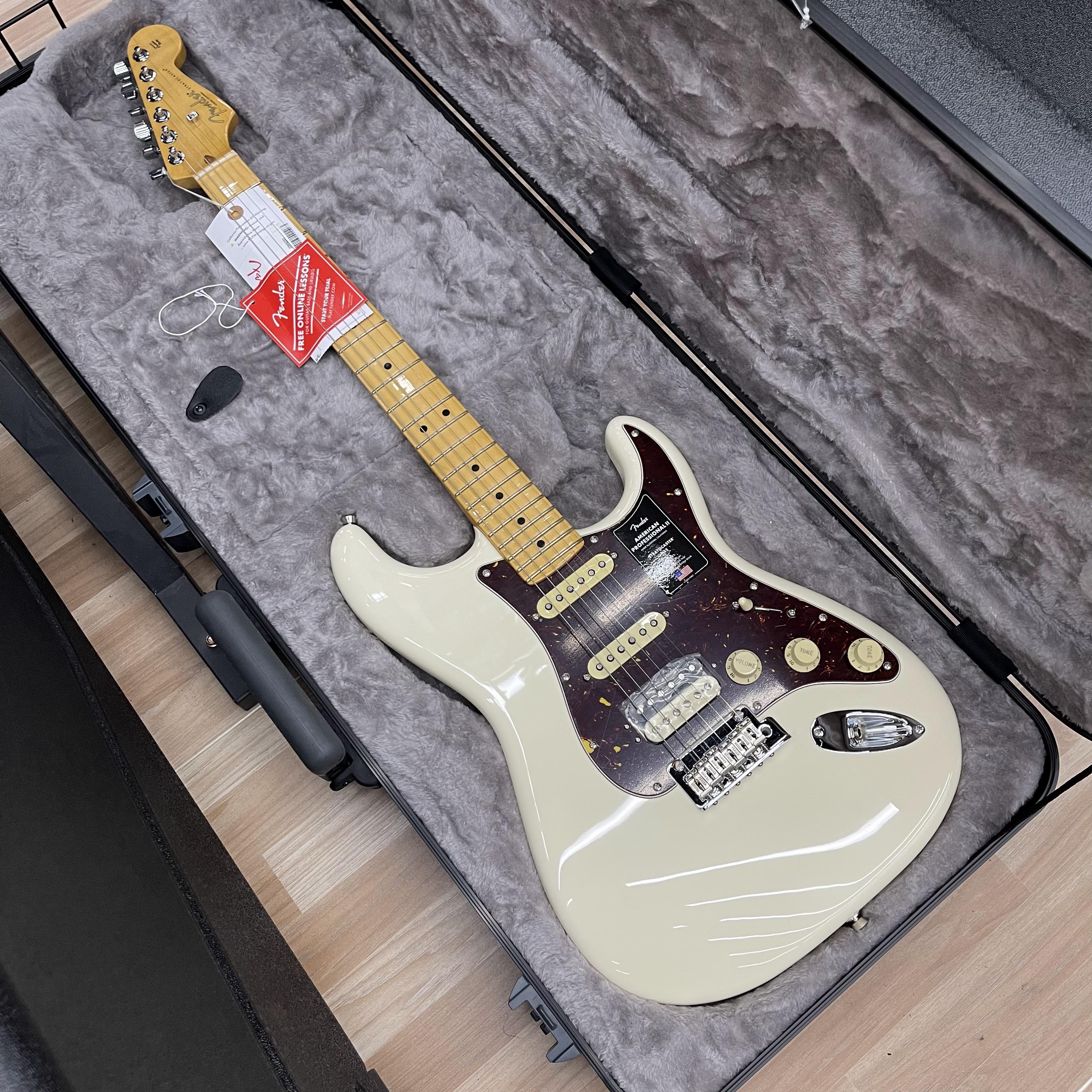 特价fender芬达电吉他 美专II ST 奥林匹克白 0113912705 微瑕