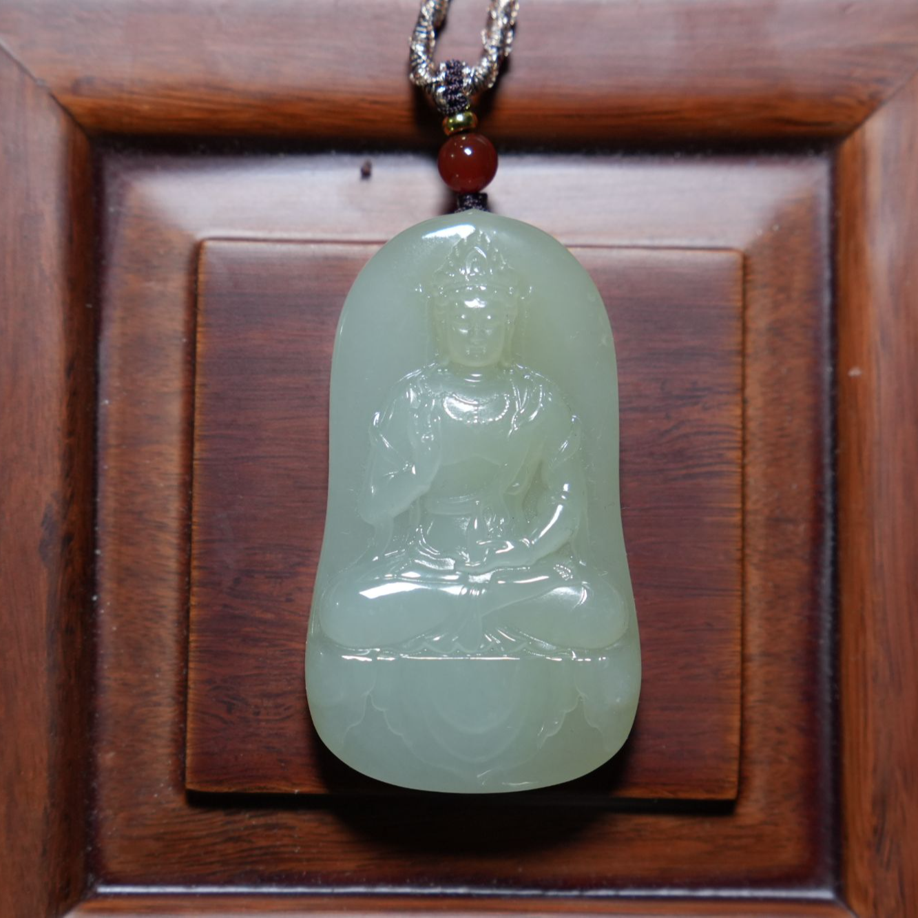 和田玉冰底观音。