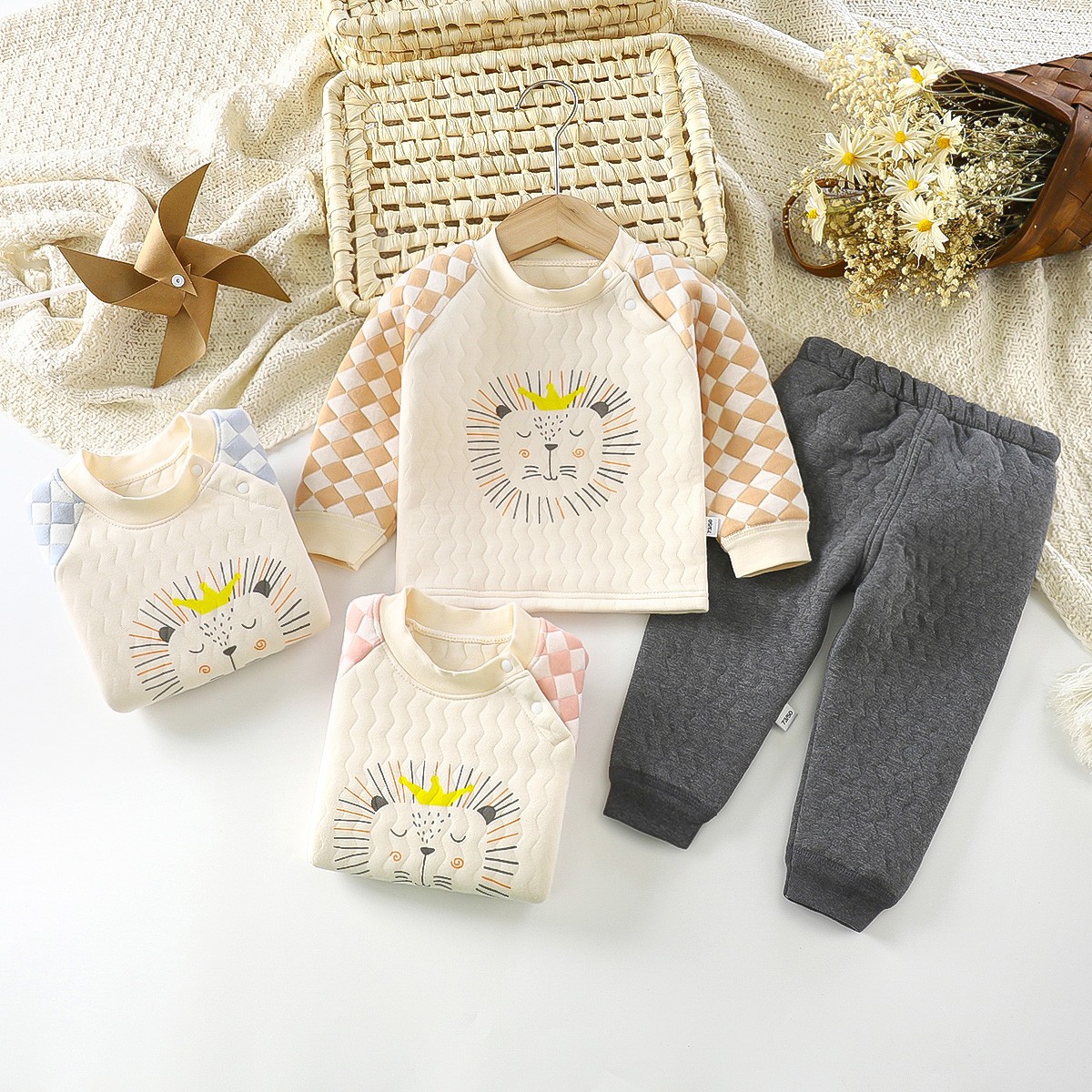 中小童保暖套装婴幼儿冬季休闲衣服男女宝宝新款家居服儿童秋睡衣