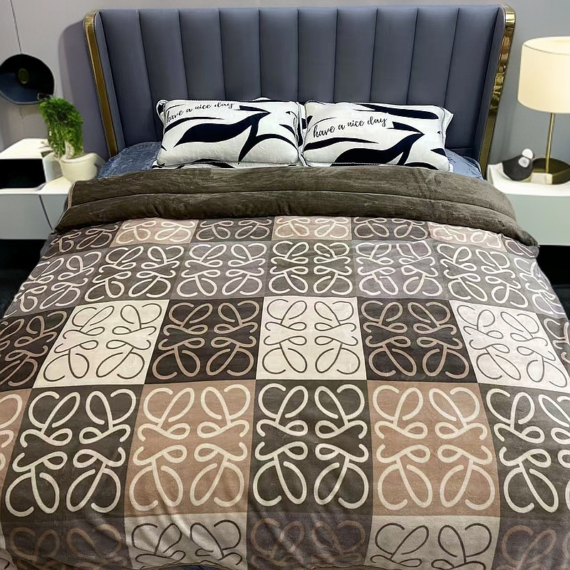 罗格子【轻奢高克重加绒柔软舒适春秋被】150*200CM 单人奶绒印花被