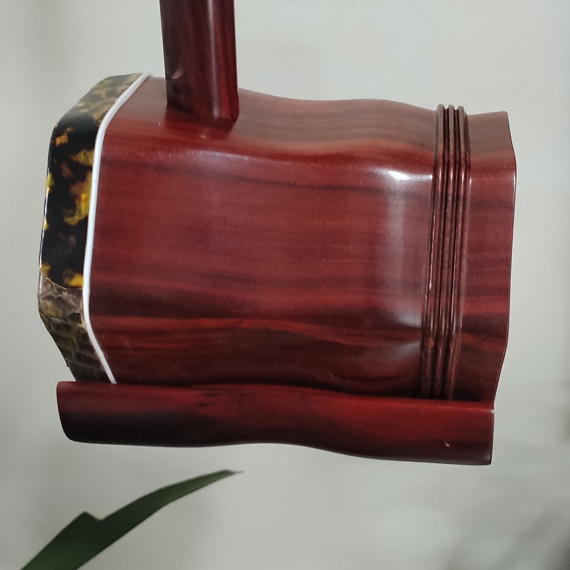 精品紫檀二胡配件齐全