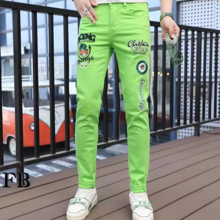 小李家 春夏新款男士重工刺绣虎头时尚修身百搭秋香绿牛仔小脚裤