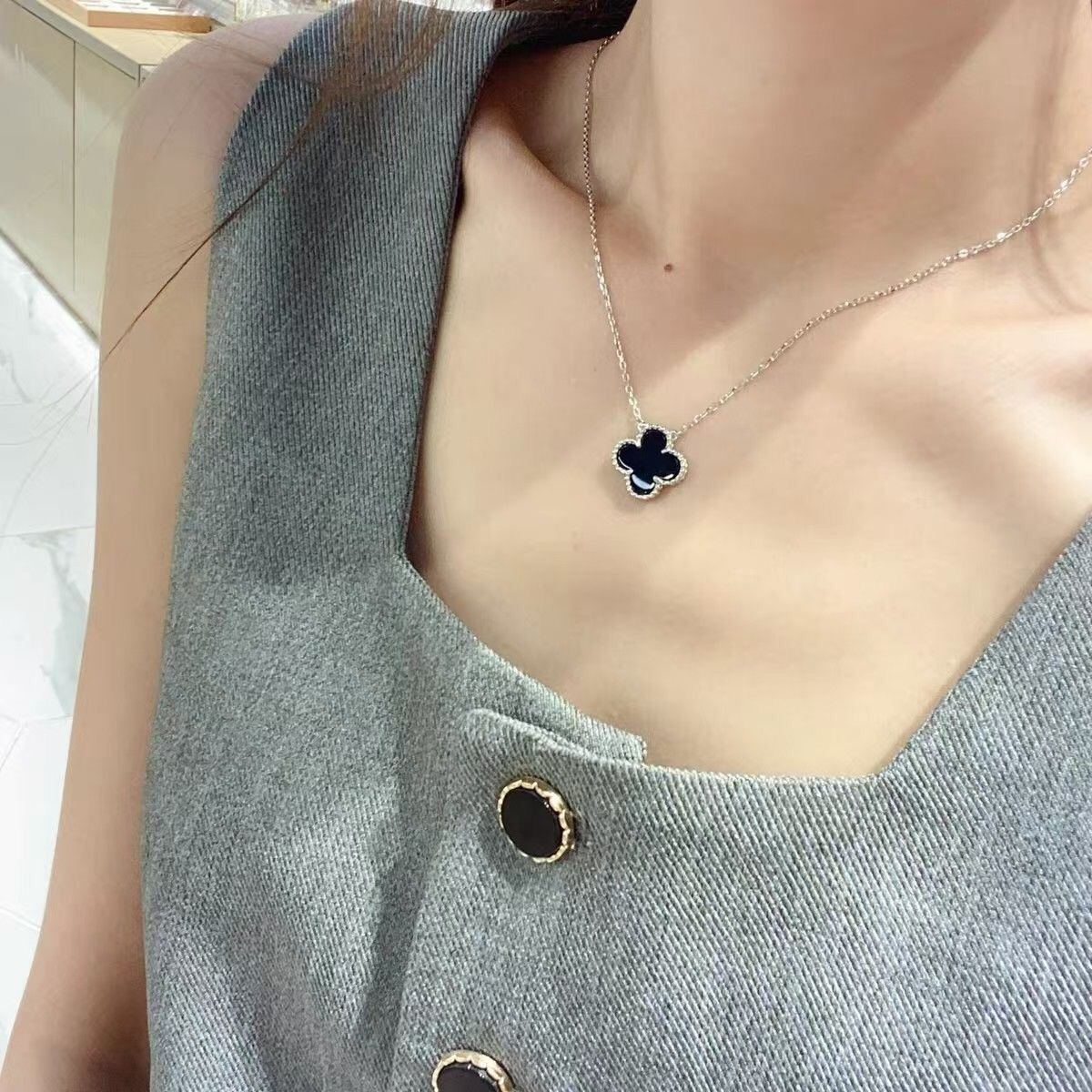 坠链均足银 足银套链 四叶草黑色套链 足银990轻奢时尚项链 E33