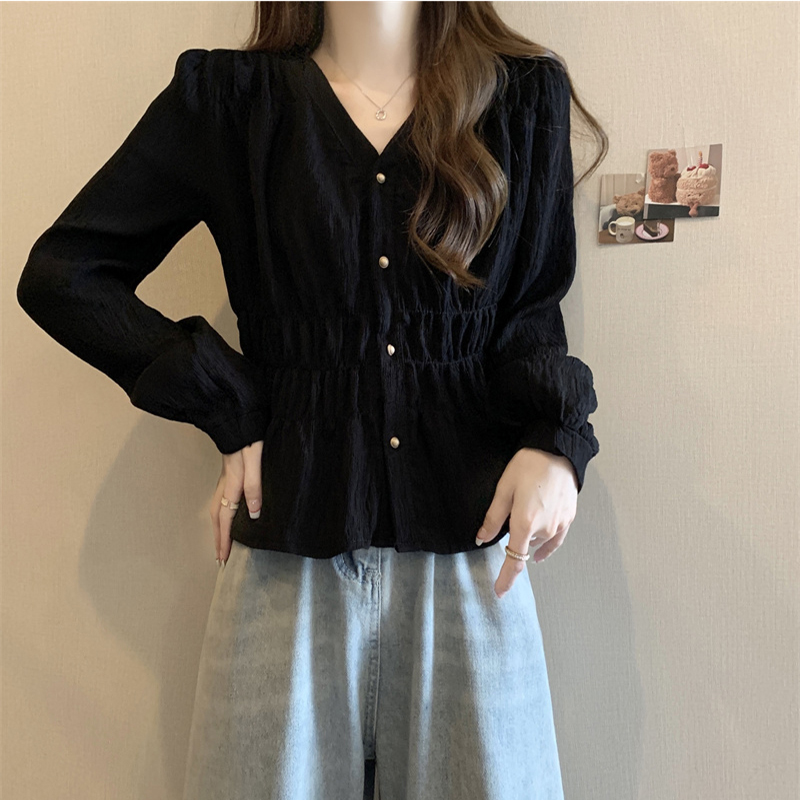 大码设计感小众显瘦别致上衣春秋胖 mm法式V领褶皱正肩长袖衬衫女