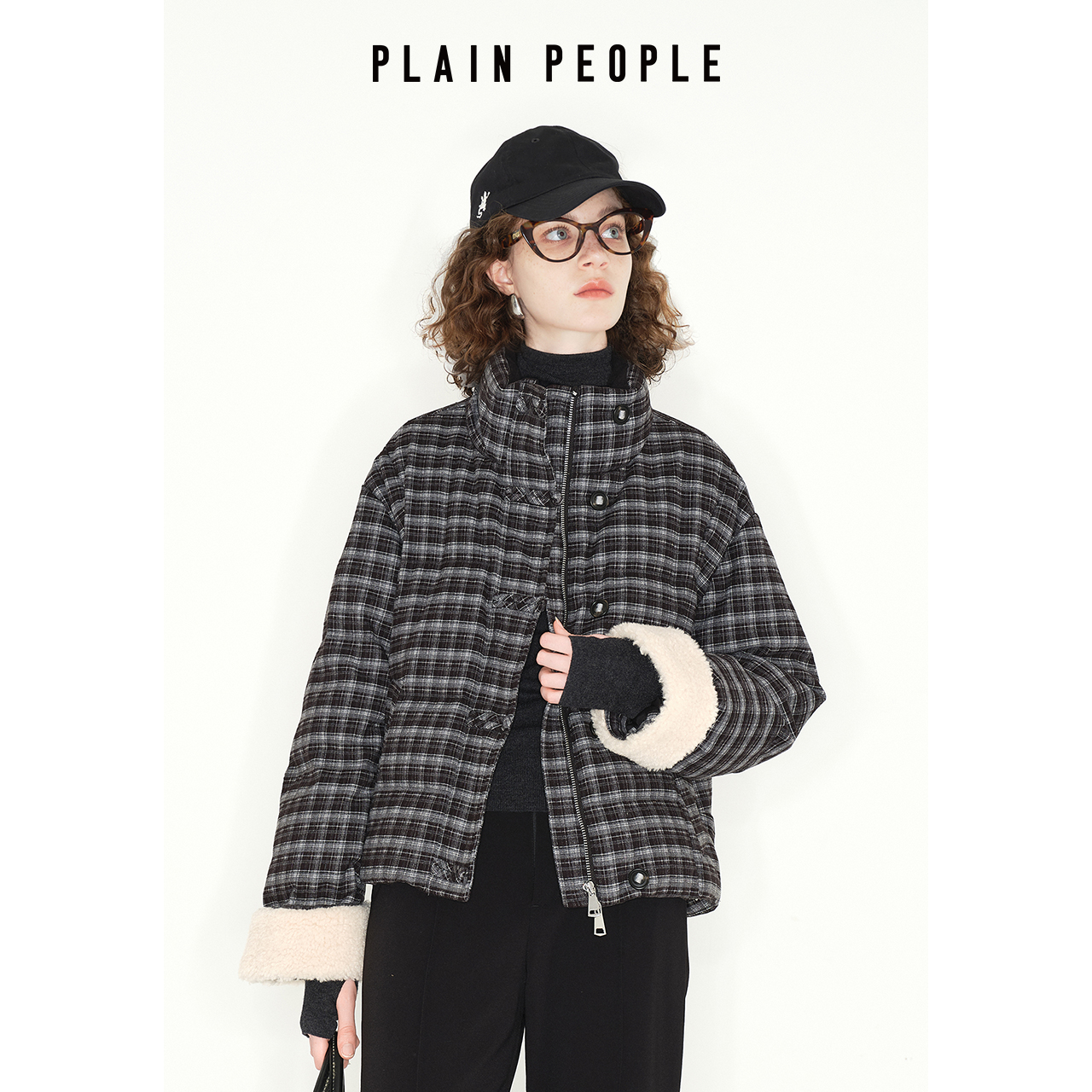 复古格子加厚毛绒边立领短外套泡芙面包墨黑羽绒服UF0301C41