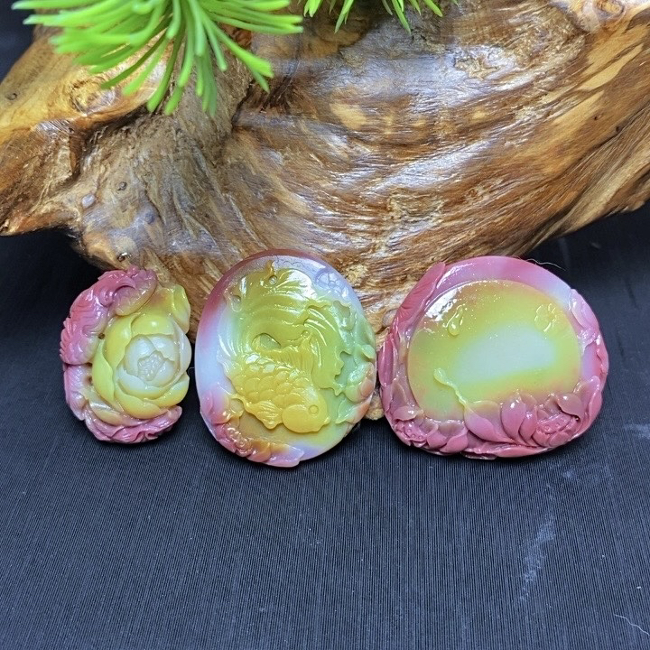 天然四川凉山原矿盐源玛瑙花开富贵凤凰牡丹俏色吊坠锁骨毛衣链