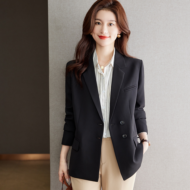 品牌2024秋装新款休闲减龄时尚女轻熟风西装洋气黑色大版西服外套
