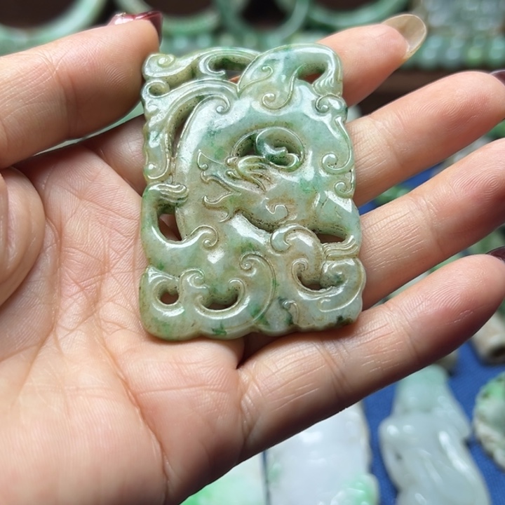 翡翠挂件未镶嵌国*庄00000000000000