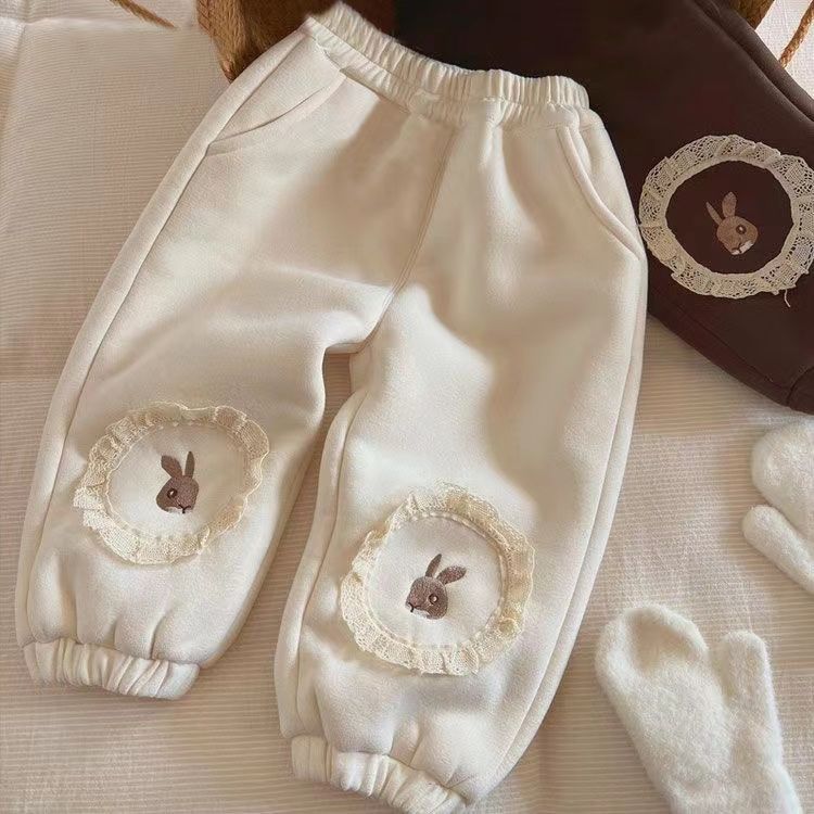 新款童装女童加绒运动裤冬季款儿童洋气贴布花边裤子宽松保暖长裤