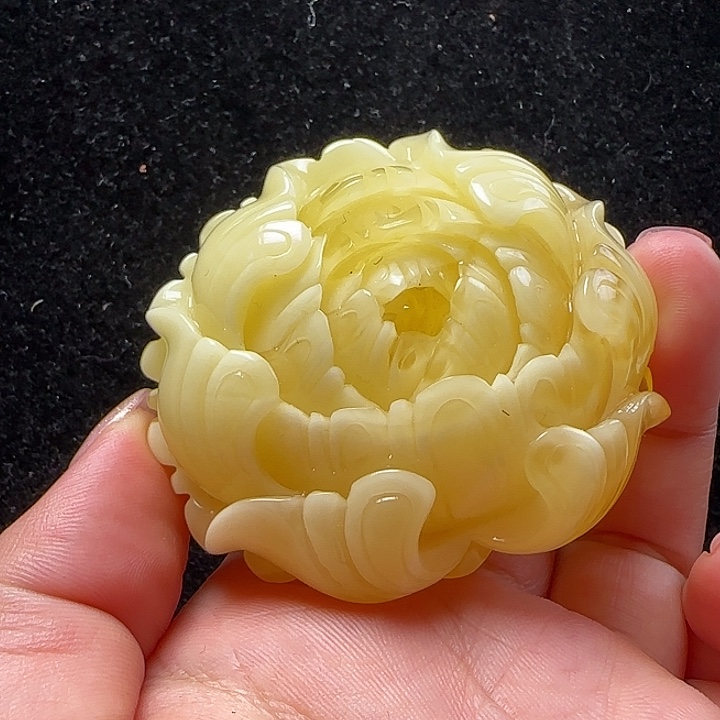 蜜蜡珠宝奇石未镶嵌