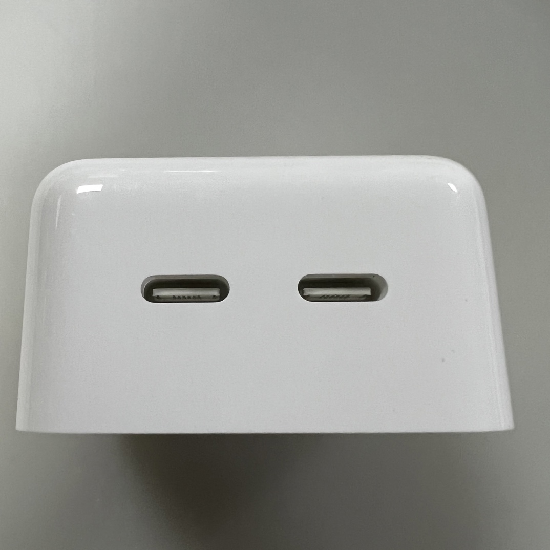 9新 Apple/苹果 原装35W 充电头  双typec口